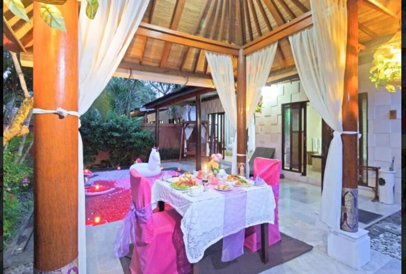 קוטה לומבוק Classic Villa With Private Pool
